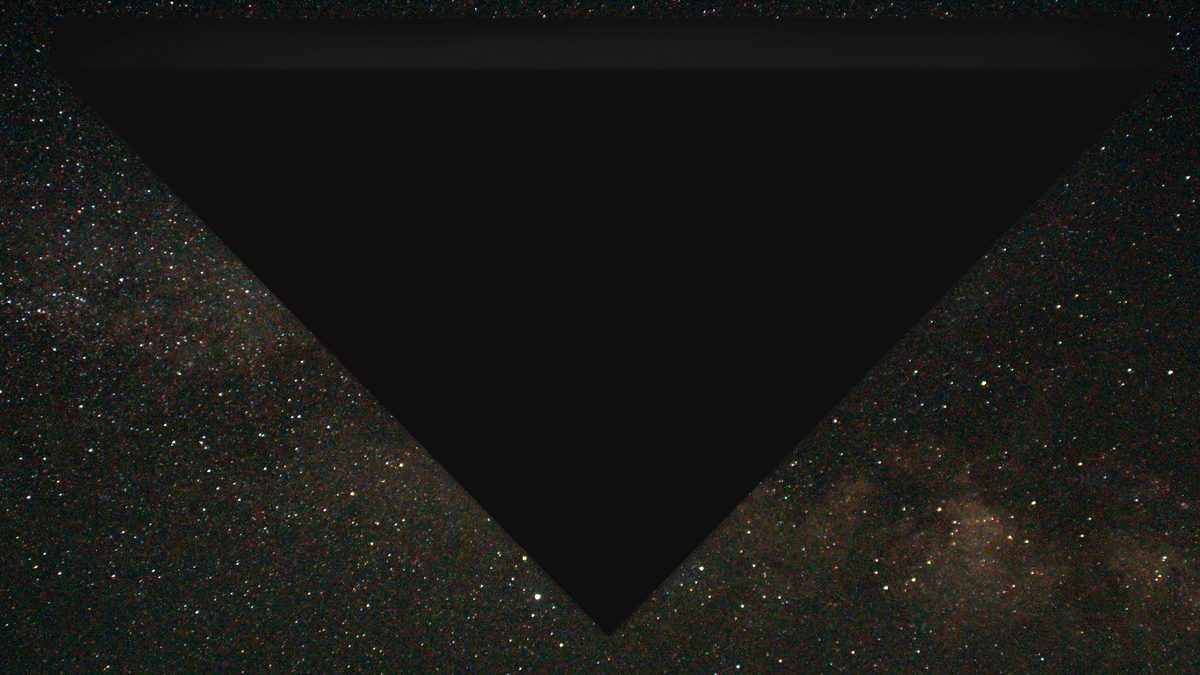 Ilustración del FBI de un gran triángulo negro que tapa las estrellas