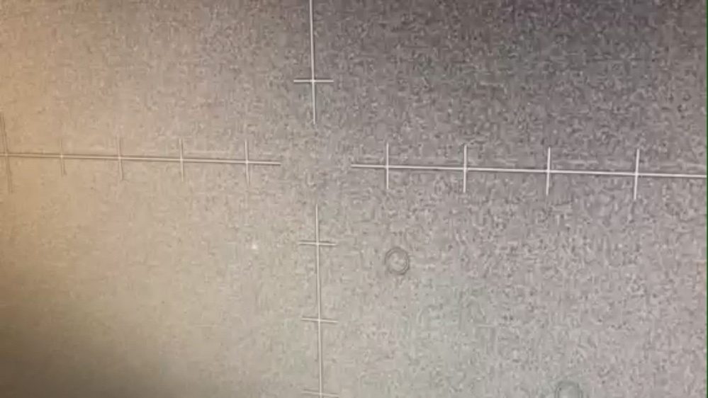 Fotograma del vídeo DOW-UAP-PR117: pantalla de un sensor infrarrojo grabada con un teléfono